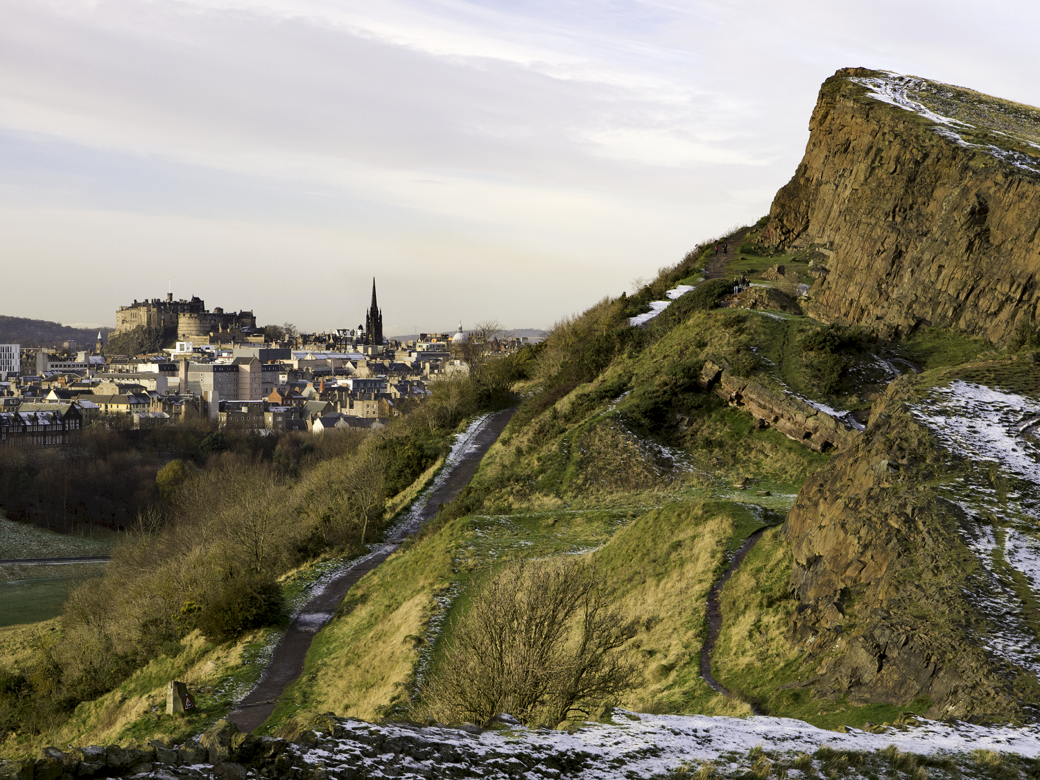 Salisbury Crags with a fine dusting of snow